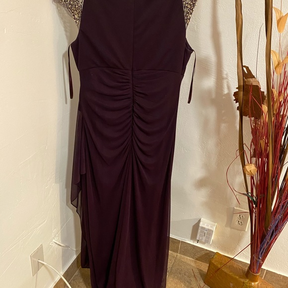 Evening gown - Picture 6 of 7